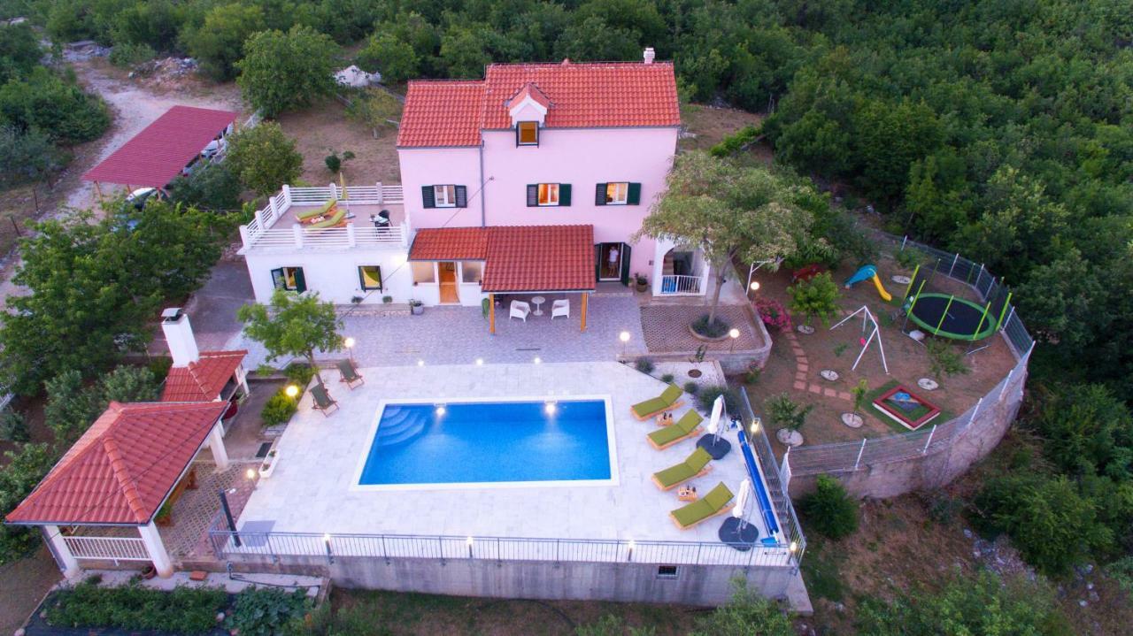 Holiday Home Koprivno ภายนอก รูปภาพ