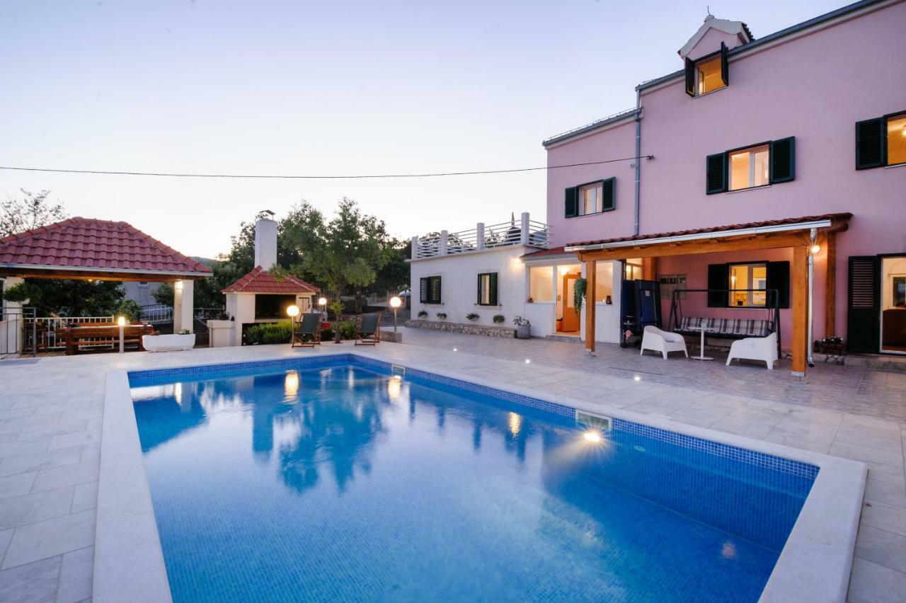 Holiday Home Koprivno ภายนอก รูปภาพ