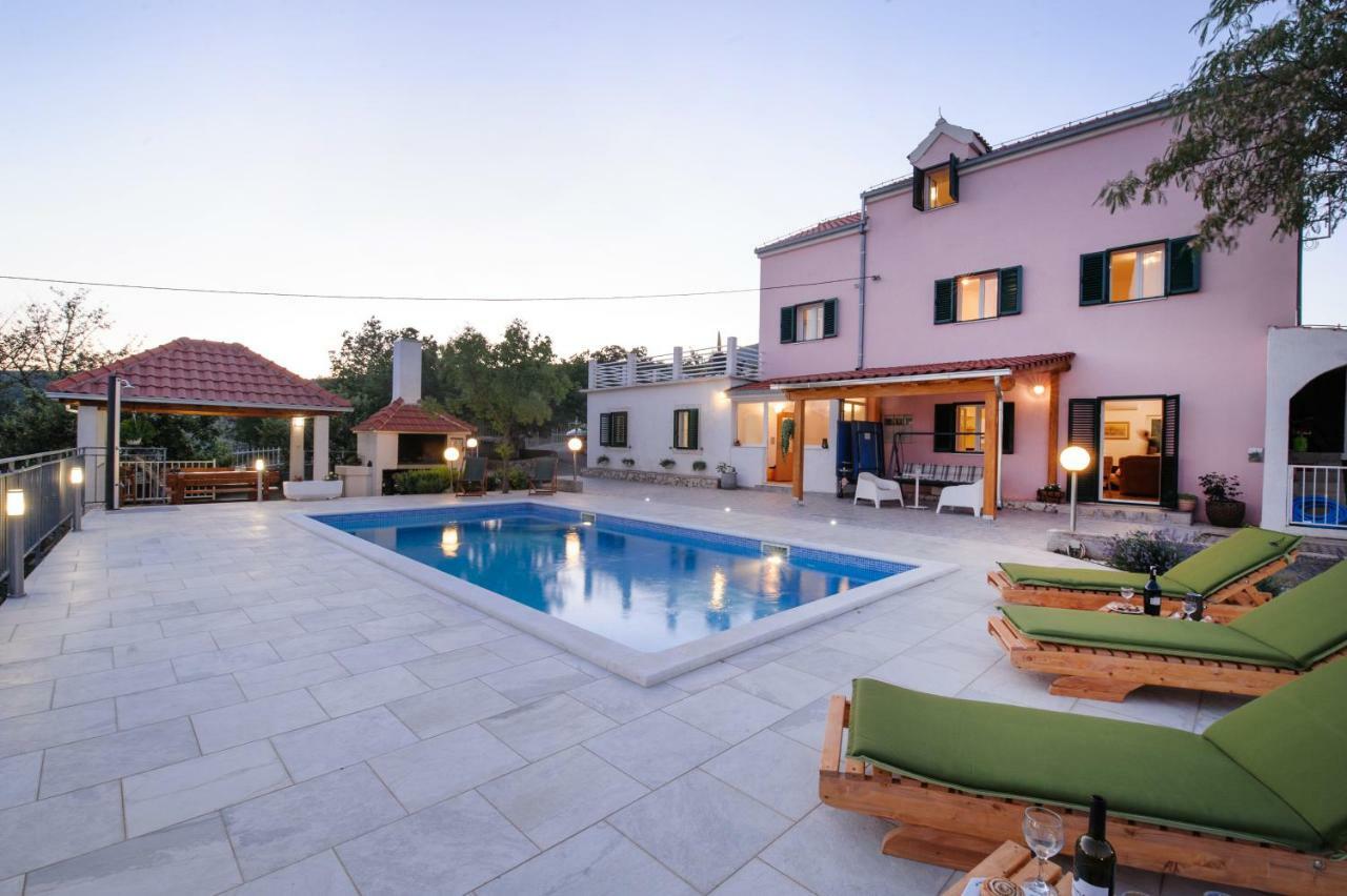 Holiday Home Koprivno ภายนอก รูปภาพ