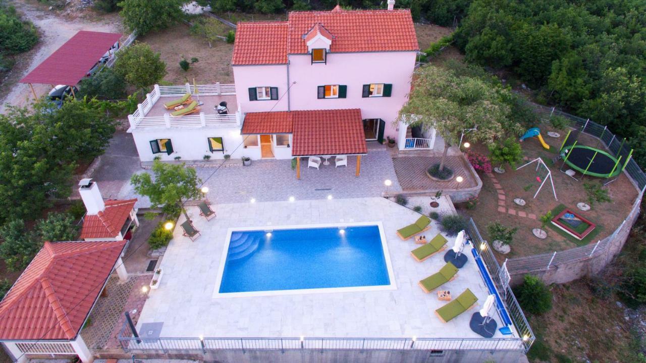 Holiday Home Koprivno ภายนอก รูปภาพ